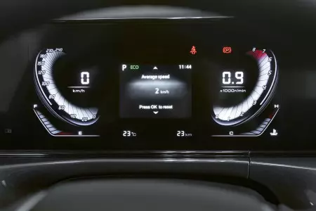 Интерьер Changan EADO plus, фото 3/17