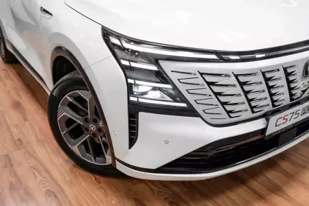 Экстерьер Changan CS75 Plus New, фото 3/25