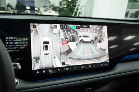 Интерьер Changan CS75 Plus New, фото 2/25