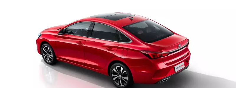 Changan EADO plus/Динамика и стиль в каждой линии