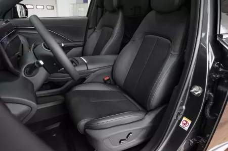 Интерьер Changan UNI-S 4X4, фото 6/7