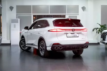 Экстерьер Changan CS75 Plus New, фото 2/25